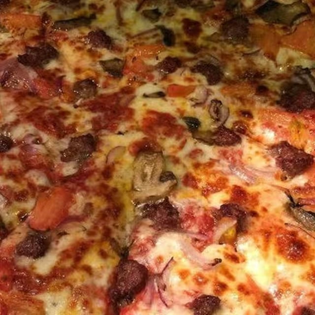 Garlic Chicken Pizza.